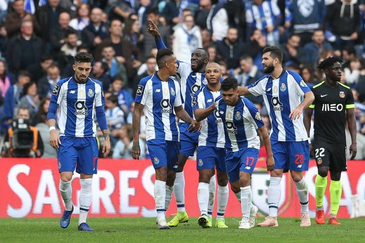 关于转会期葡超焦点战；尼斯门线救险；底气十足；赛程密集仍需轮换的信息