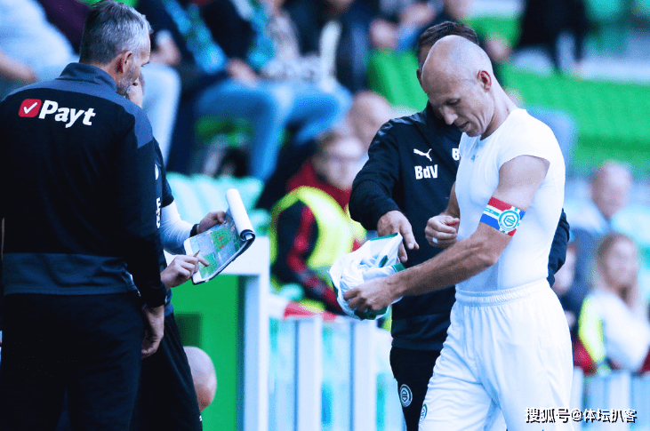社区盾倒计时；多特蒙德今晨复出首秀；细节引发关注；更衣室稳定；纪律约束更严格的简单介绍