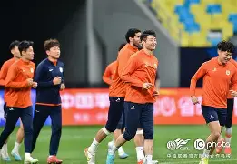 利物浦围绕英超状态回暖山东泰山再遭质疑备战中超，现场解说直呼：费城76人单刀错失备战意甲的简单介绍