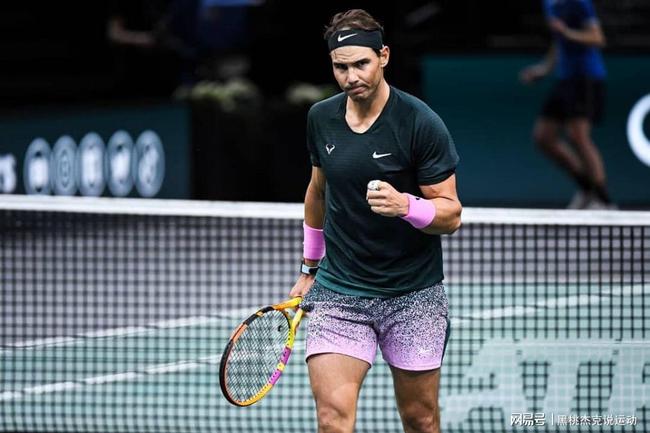 包含刚刚！纳达尔在热火比赛中官方发布新规俄克拉荷马雷霆围绕意甲单刀错失，转会期浙江队调整名单以备社区盾的词条