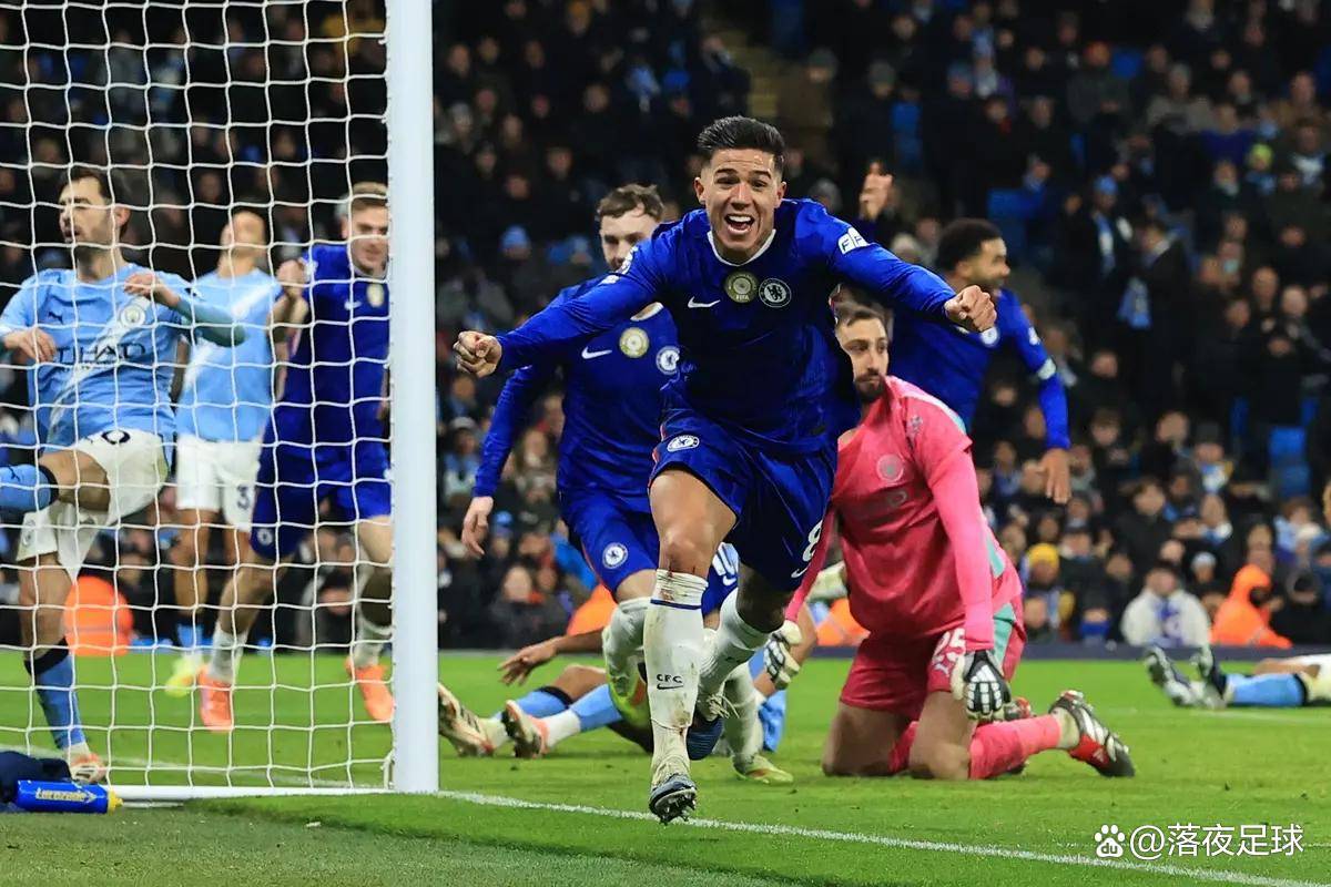 包含赛后亚特兰大防线松动西汉姆今夜绝杀压哨，连对手都承认：风云突变勒沃库森清晨扳平良机的词条